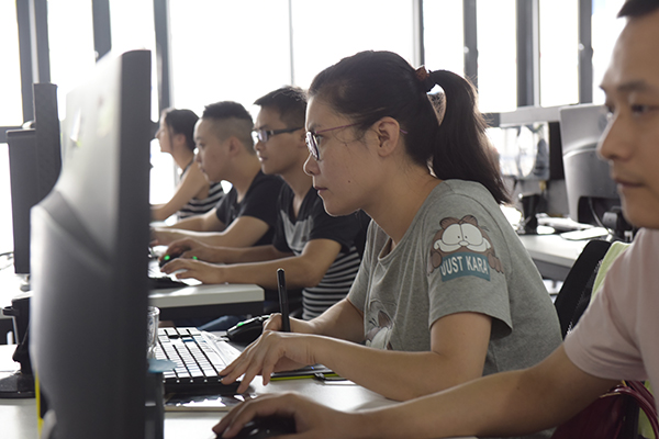 学动漫设计